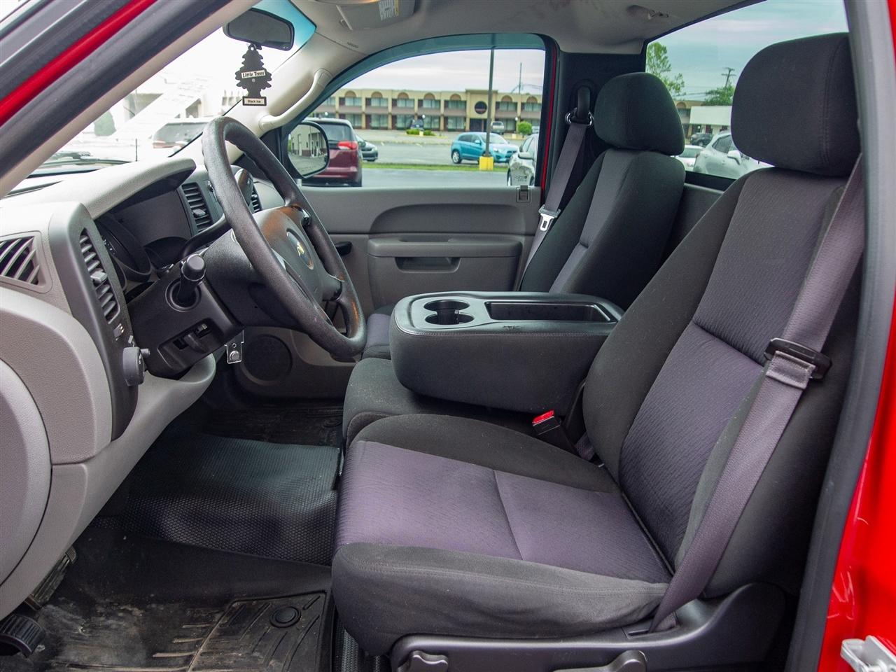 Chevrolet Silverado 1500 2WD Reg Cab 119.0" Work Truck 2013