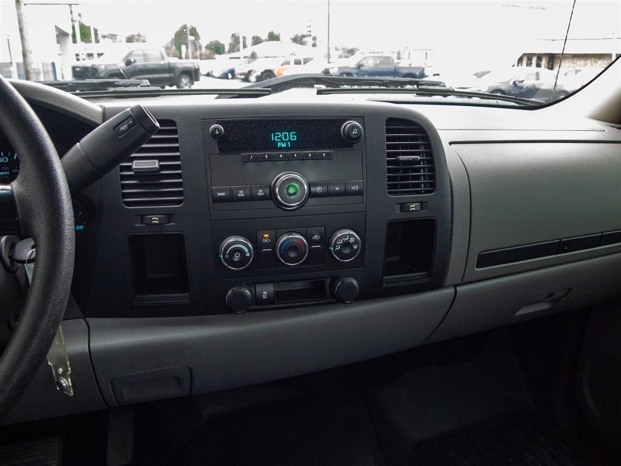 Chevrolet Silverado 1500 2WD Reg Cab 119.0" Work Truck 2013