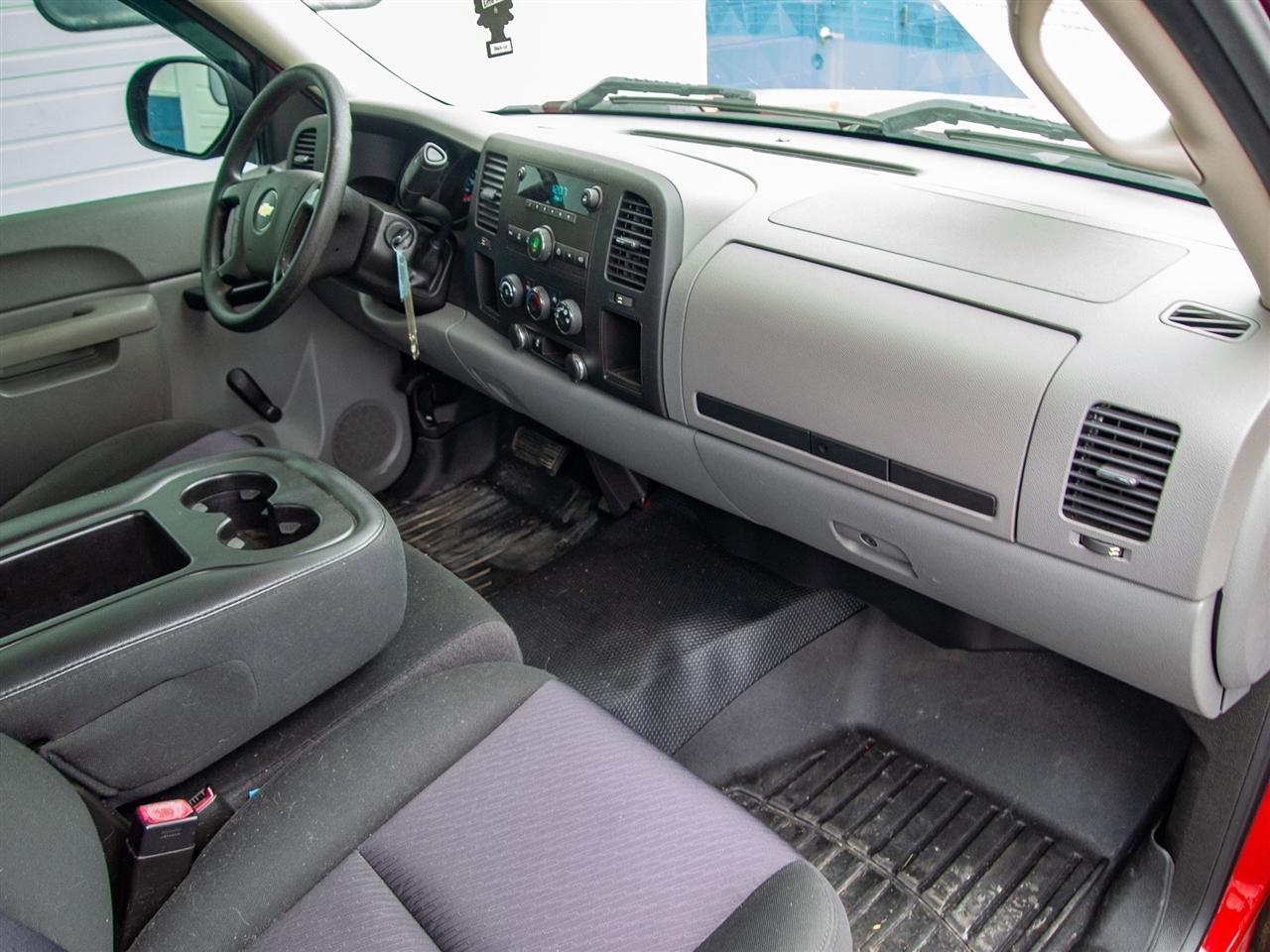 Chevrolet Silverado 1500 2WD Reg Cab 119.0" Work Truck 2013