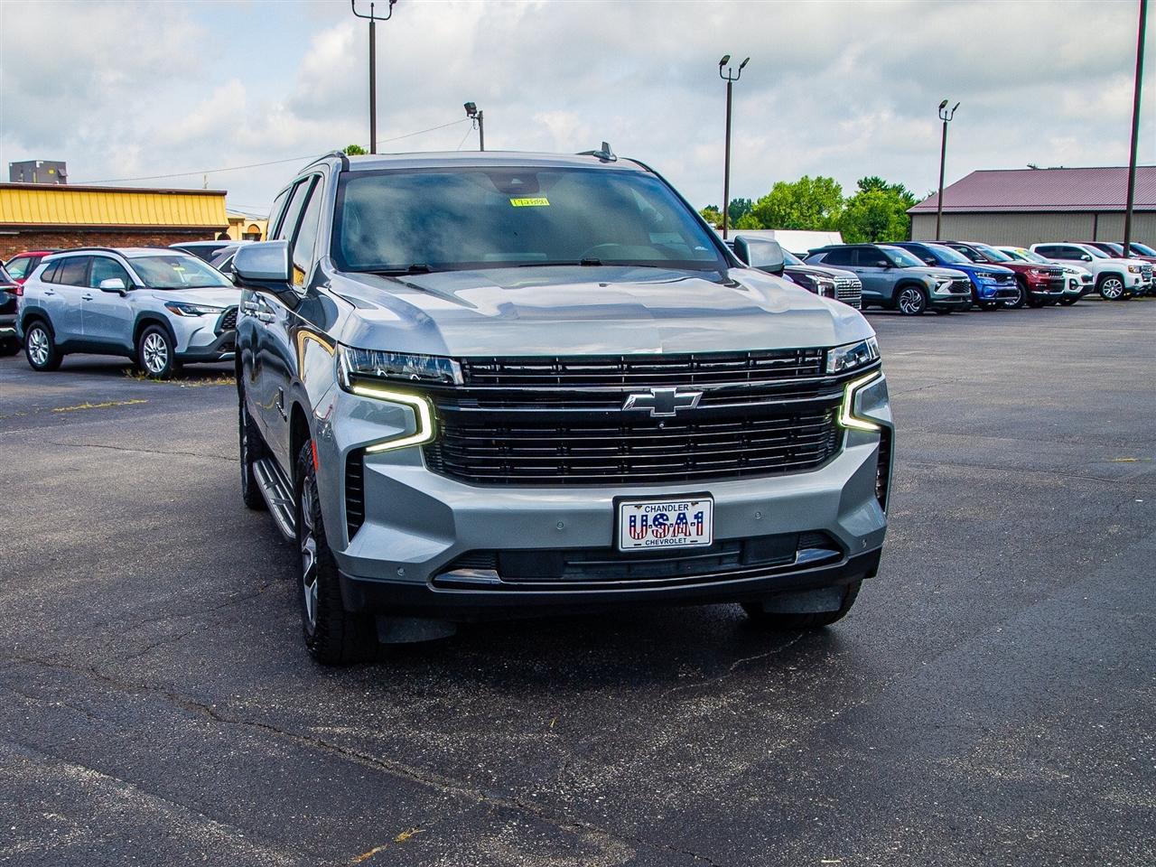 Chevrolet Suburban 4WD 4dr RST 2023