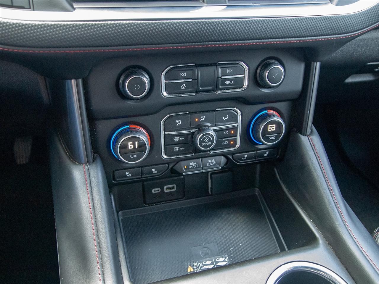 Chevrolet Suburban 4WD 4dr RST 2023