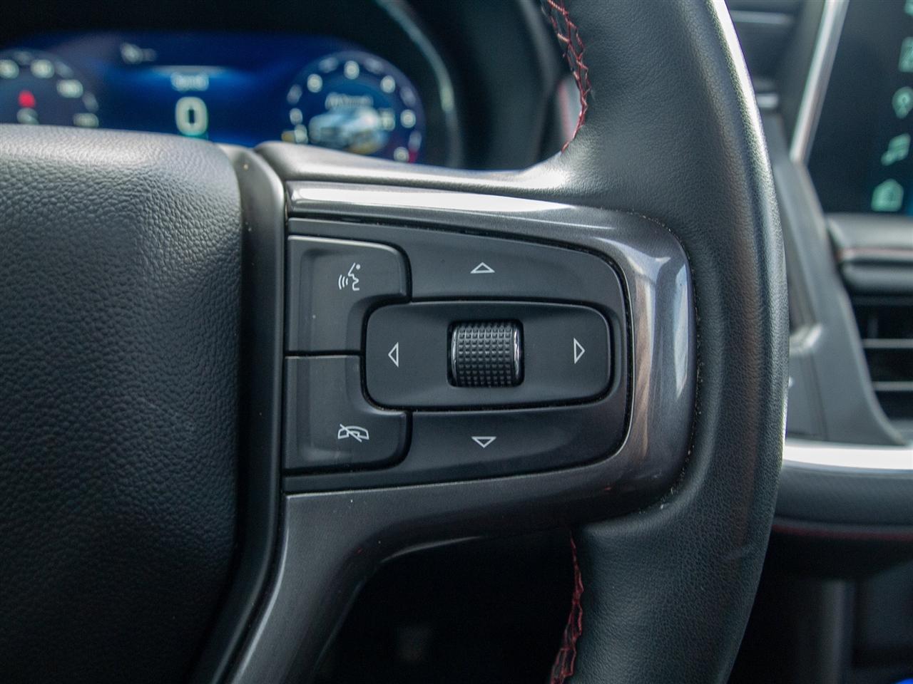 Chevrolet Suburban 4WD 4dr RST 2023