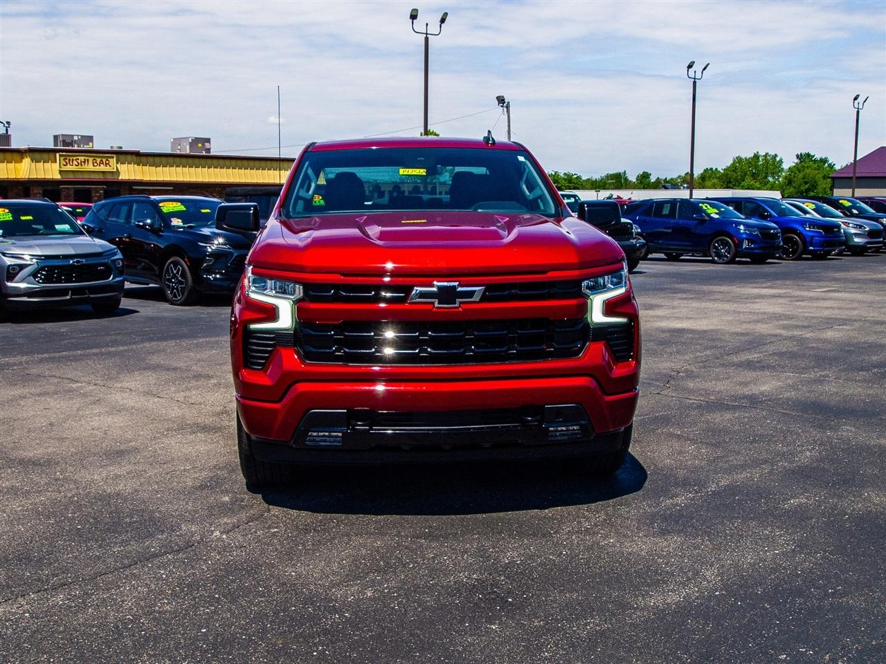Chevrolet Silverado 1500 4WD Double Cab 147" RST 2023
