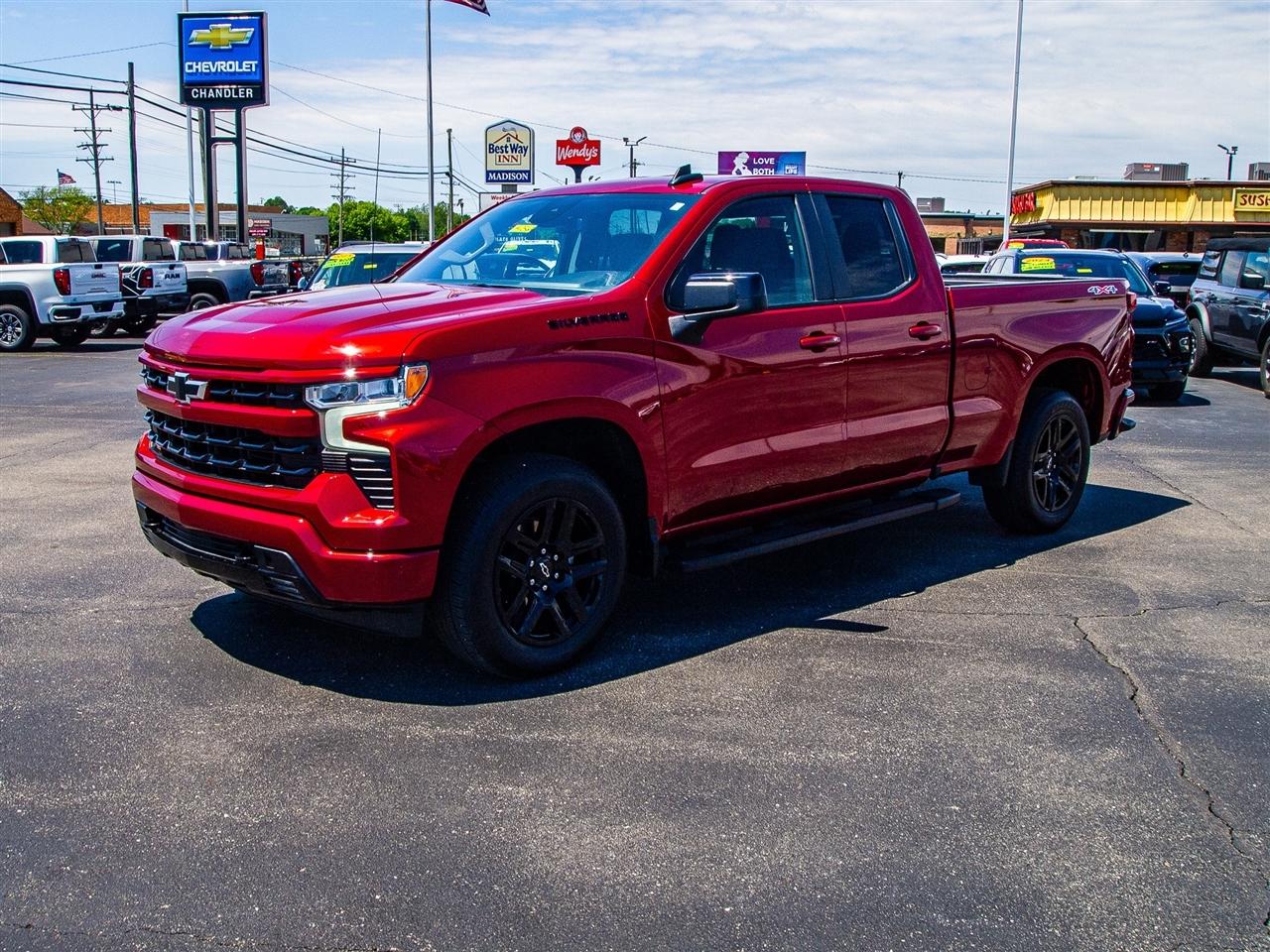 Chevrolet Silverado 1500 4WD Double Cab 147" RST 2023