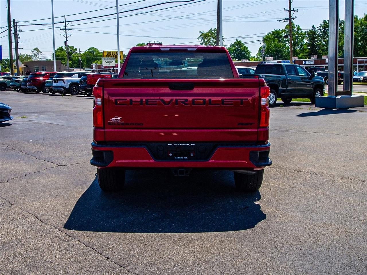 Chevrolet Silverado 1500 4WD Double Cab 147" RST 2023
