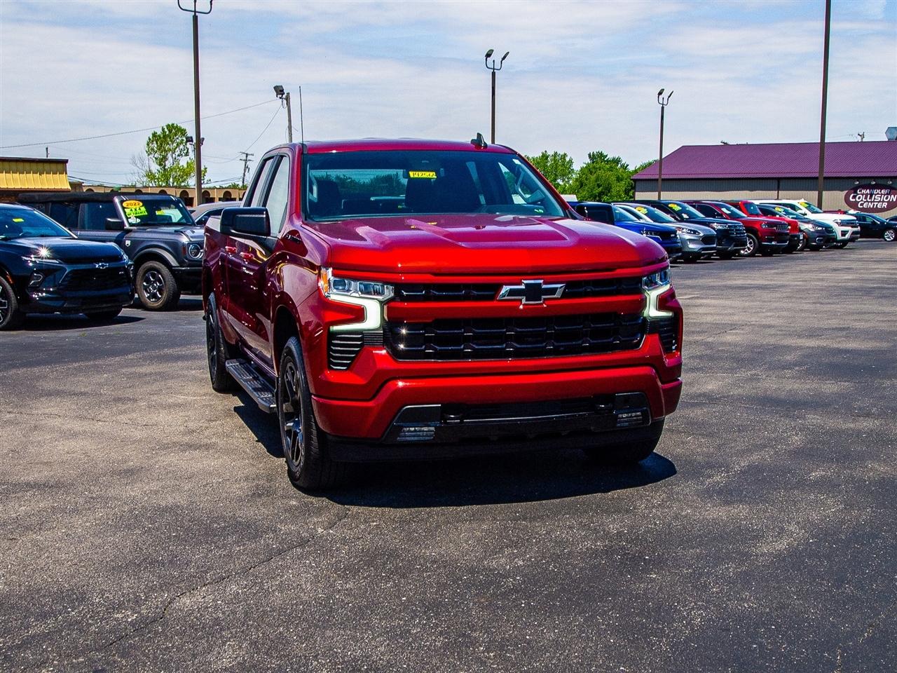 Chevrolet Silverado 1500 4WD Double Cab 147" RST 2023