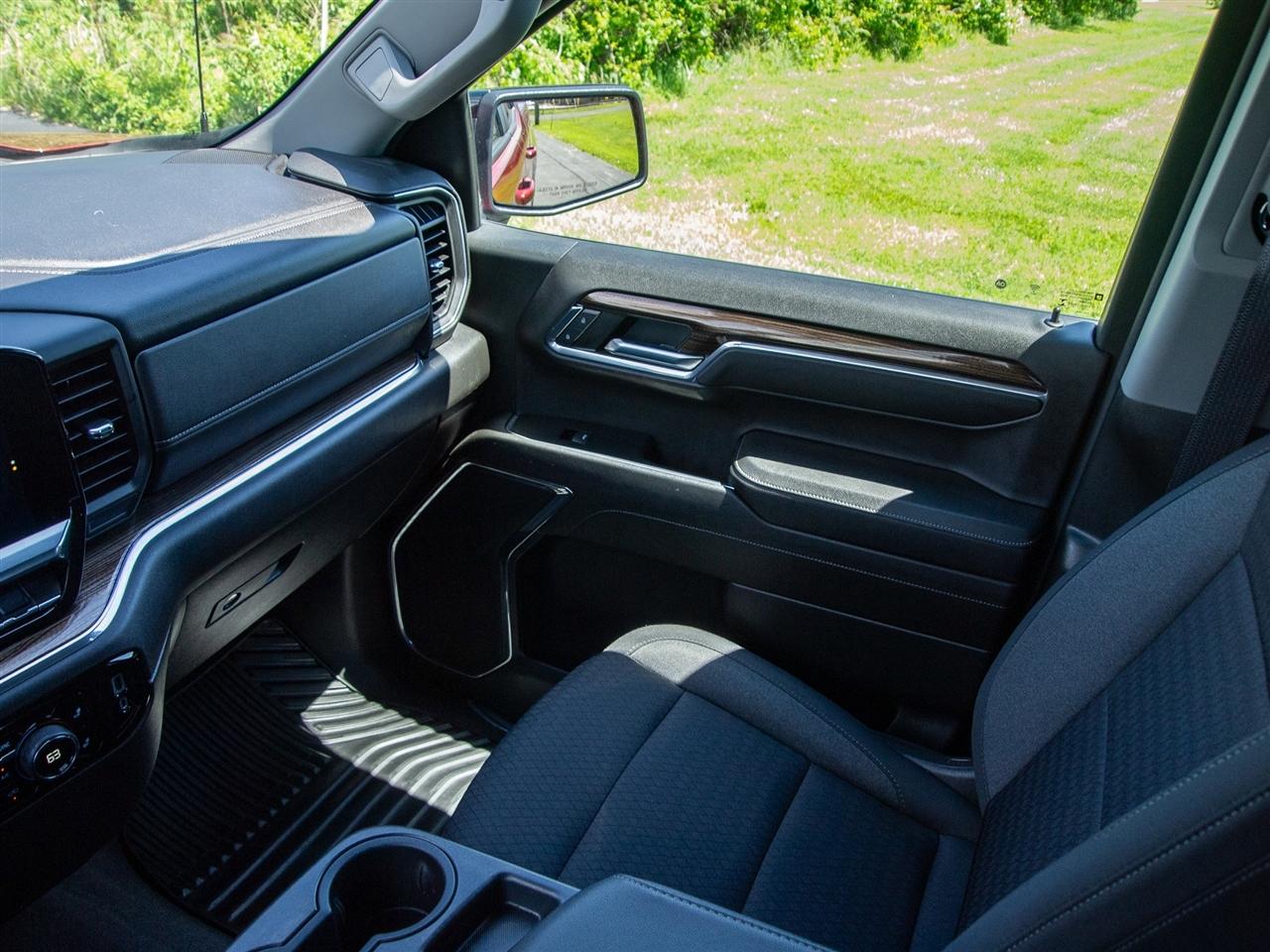 Chevrolet Silverado 1500 4WD Double Cab 147" RST 2023