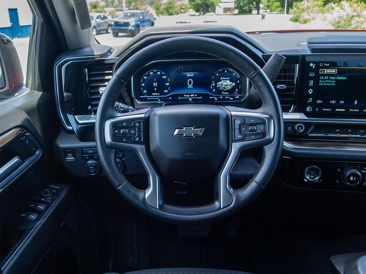 Chevrolet Silverado 1500 4WD Double Cab 147" RST 2023