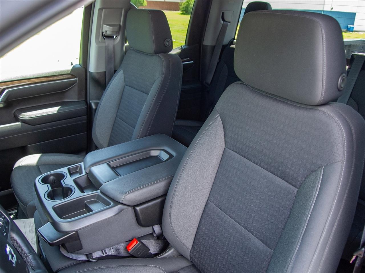 Chevrolet Silverado 1500 4WD Double Cab 147" RST 2023