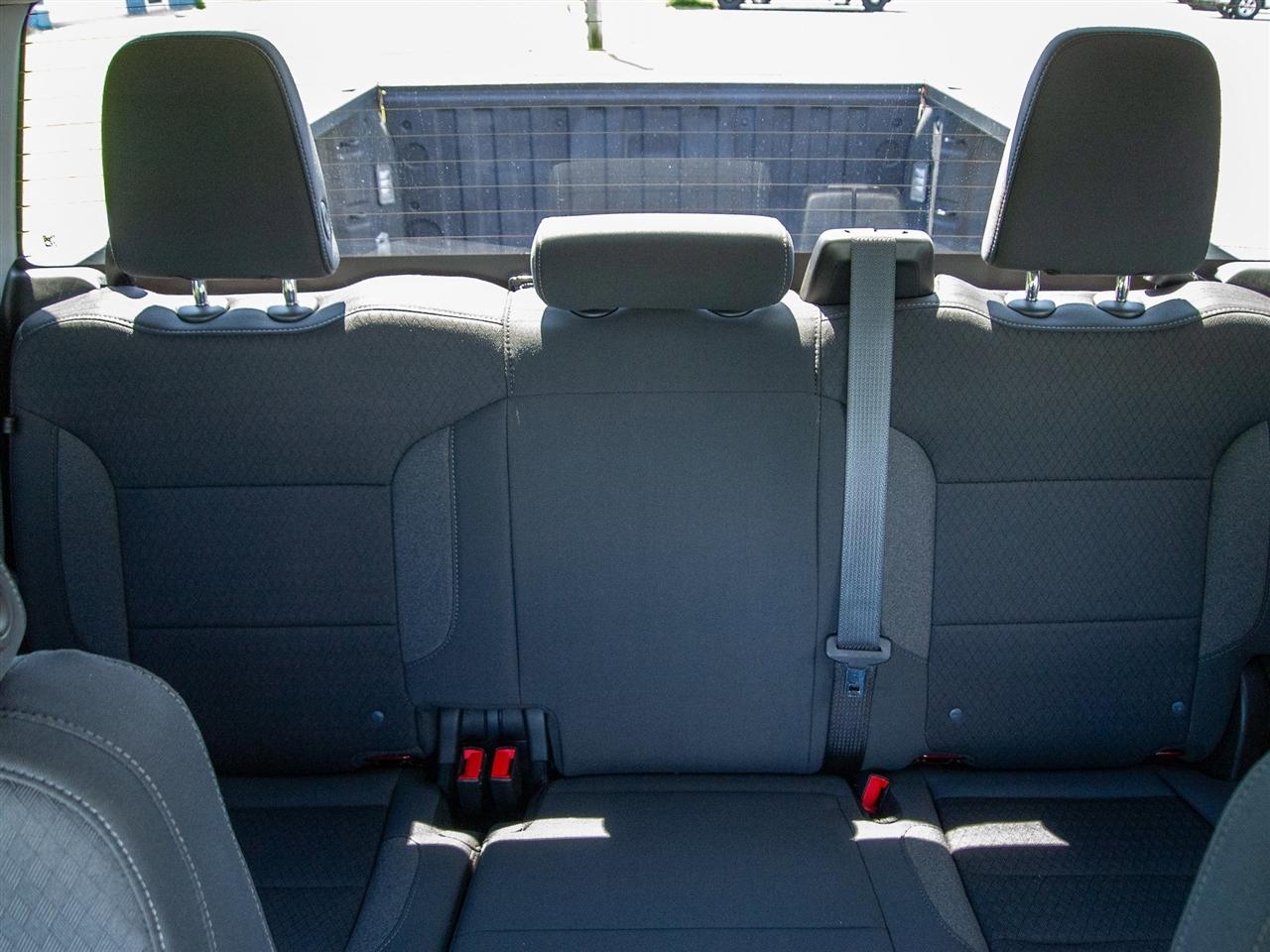 Chevrolet Silverado 1500 4WD Double Cab 147" RST 2023
