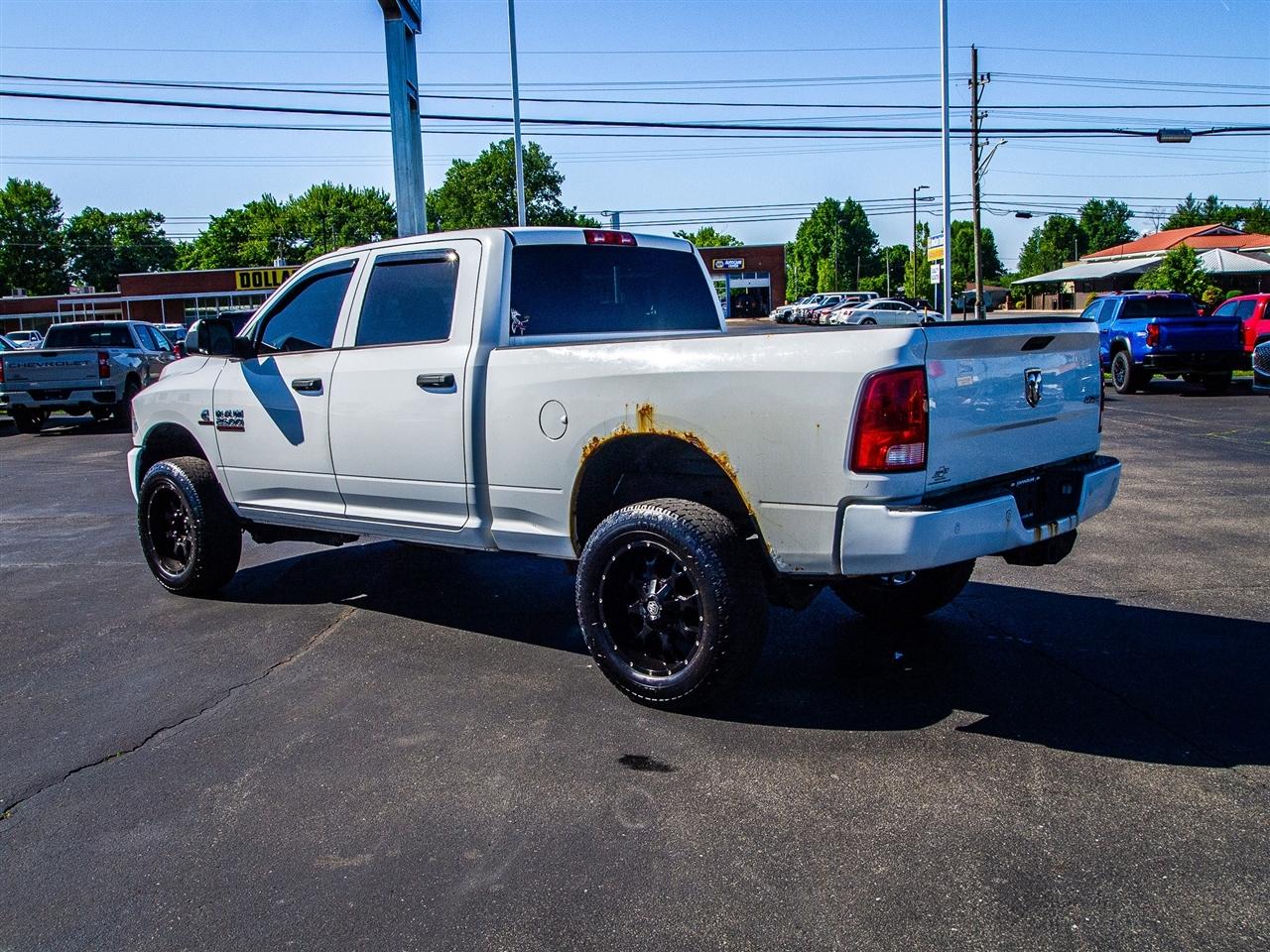 RAM 2500 4WD Crew Cab 149" Tradesman 2016