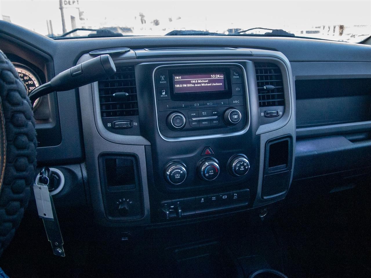 RAM 2500 4WD Crew Cab 149" Tradesman 2016