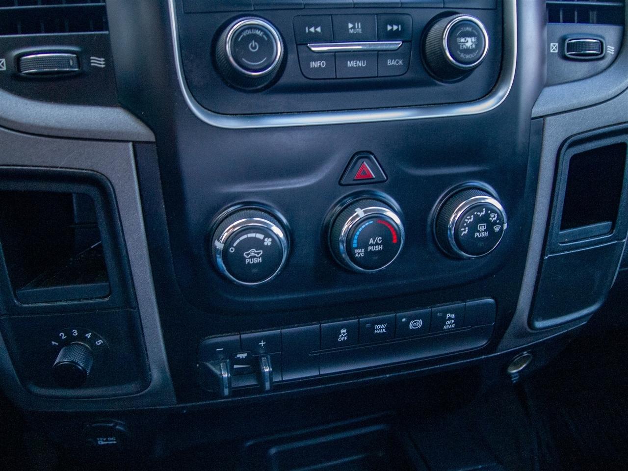 RAM 2500 4WD Crew Cab 149" Tradesman 2016
