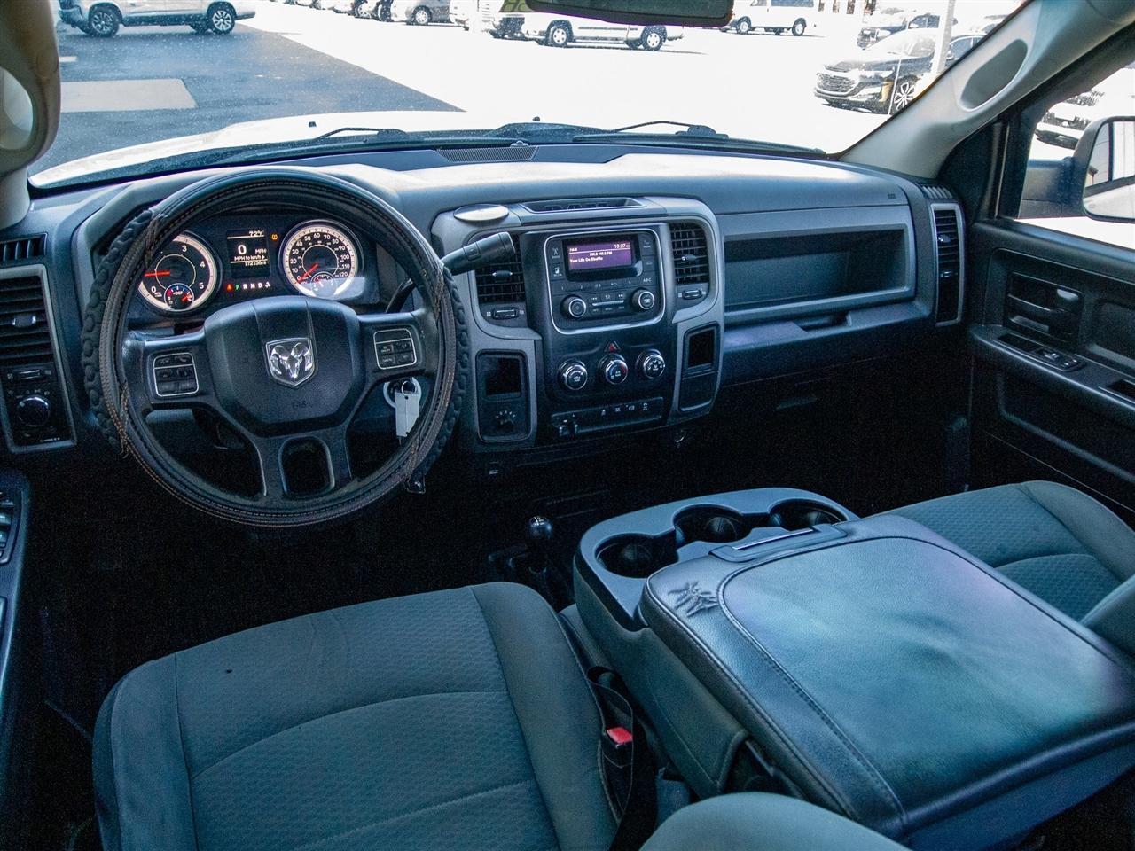 RAM 2500 4WD Crew Cab 149" Tradesman 2016