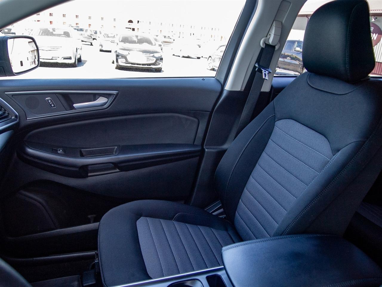 Ford Edge SE AWD 2022