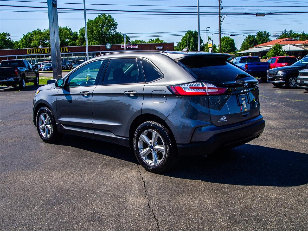 Ford Edge SE AWD 2022