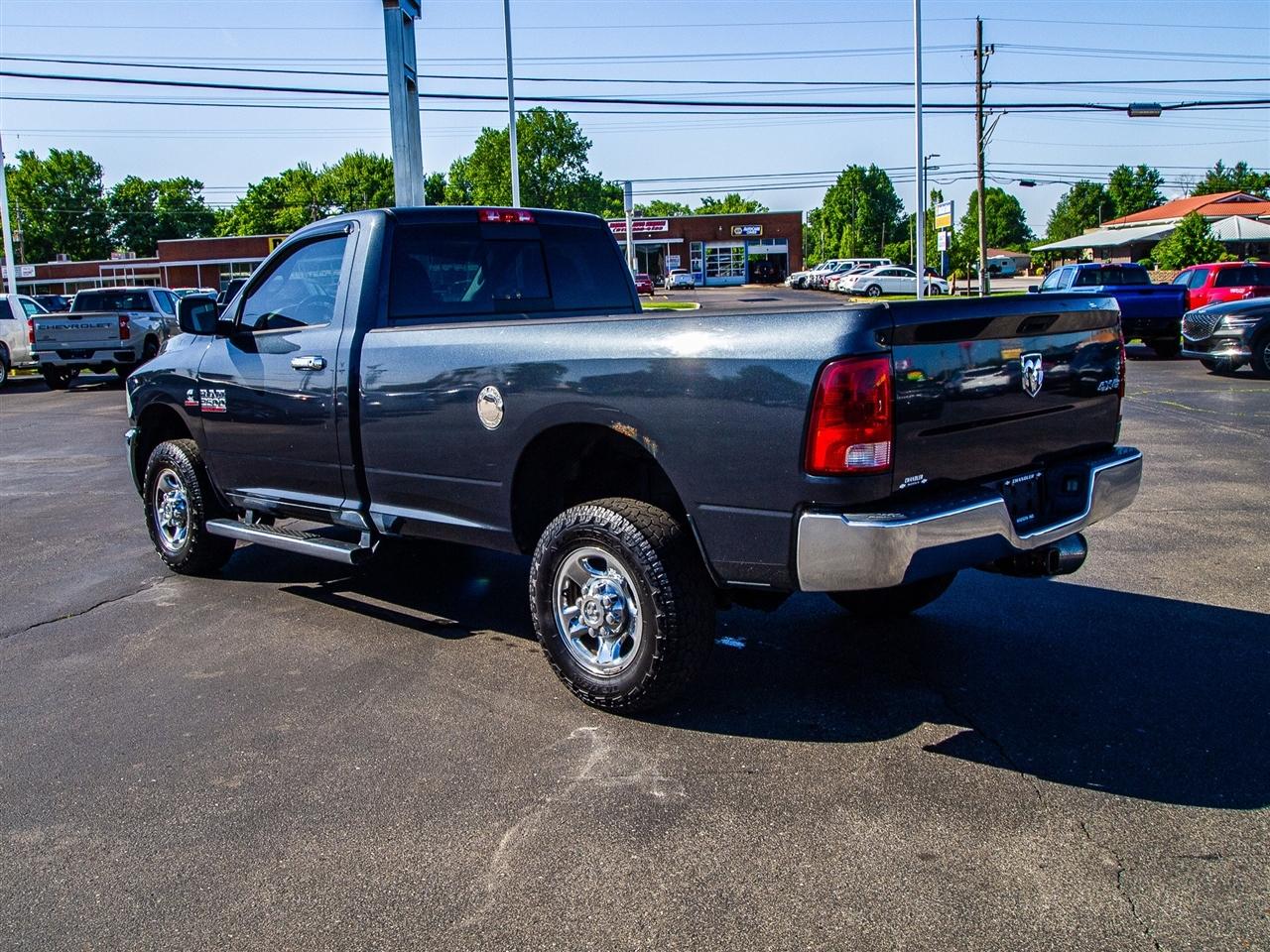 RAM 2500 4WD Reg Cab 140.5" Tradesman 2013