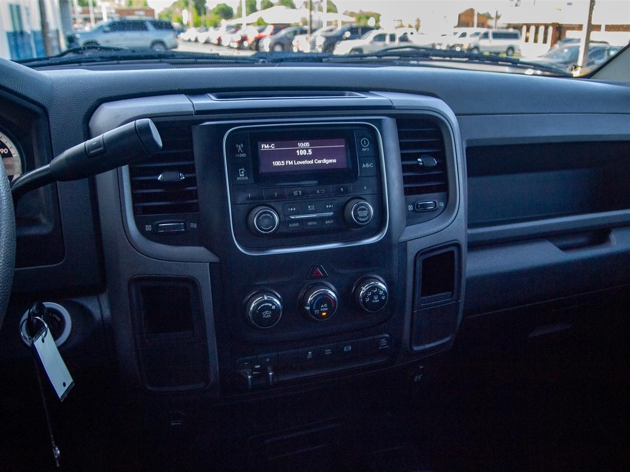 RAM 2500 4WD Reg Cab 140.5" Tradesman 2013