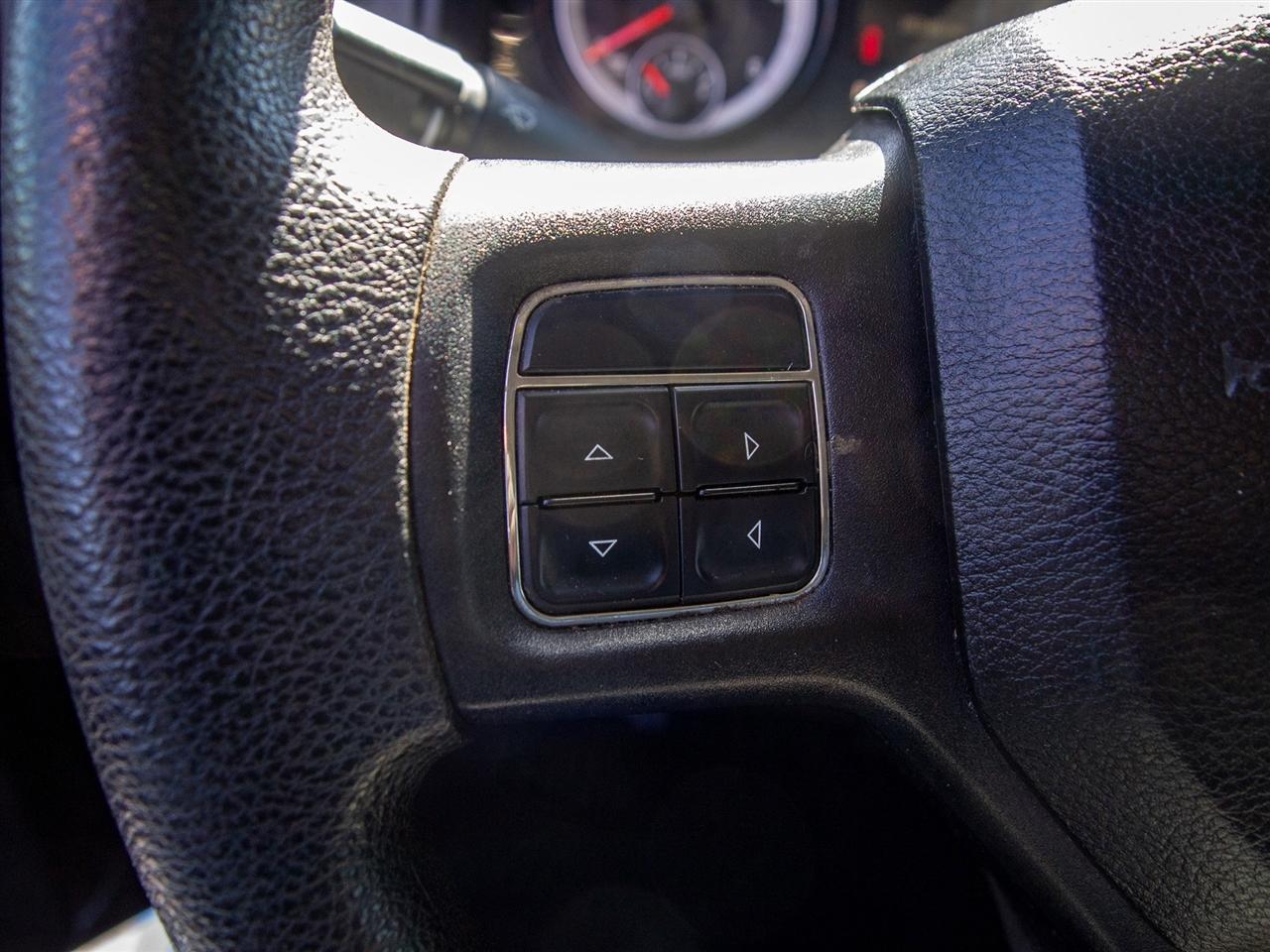 RAM 2500 4WD Reg Cab 140.5" Tradesman 2013