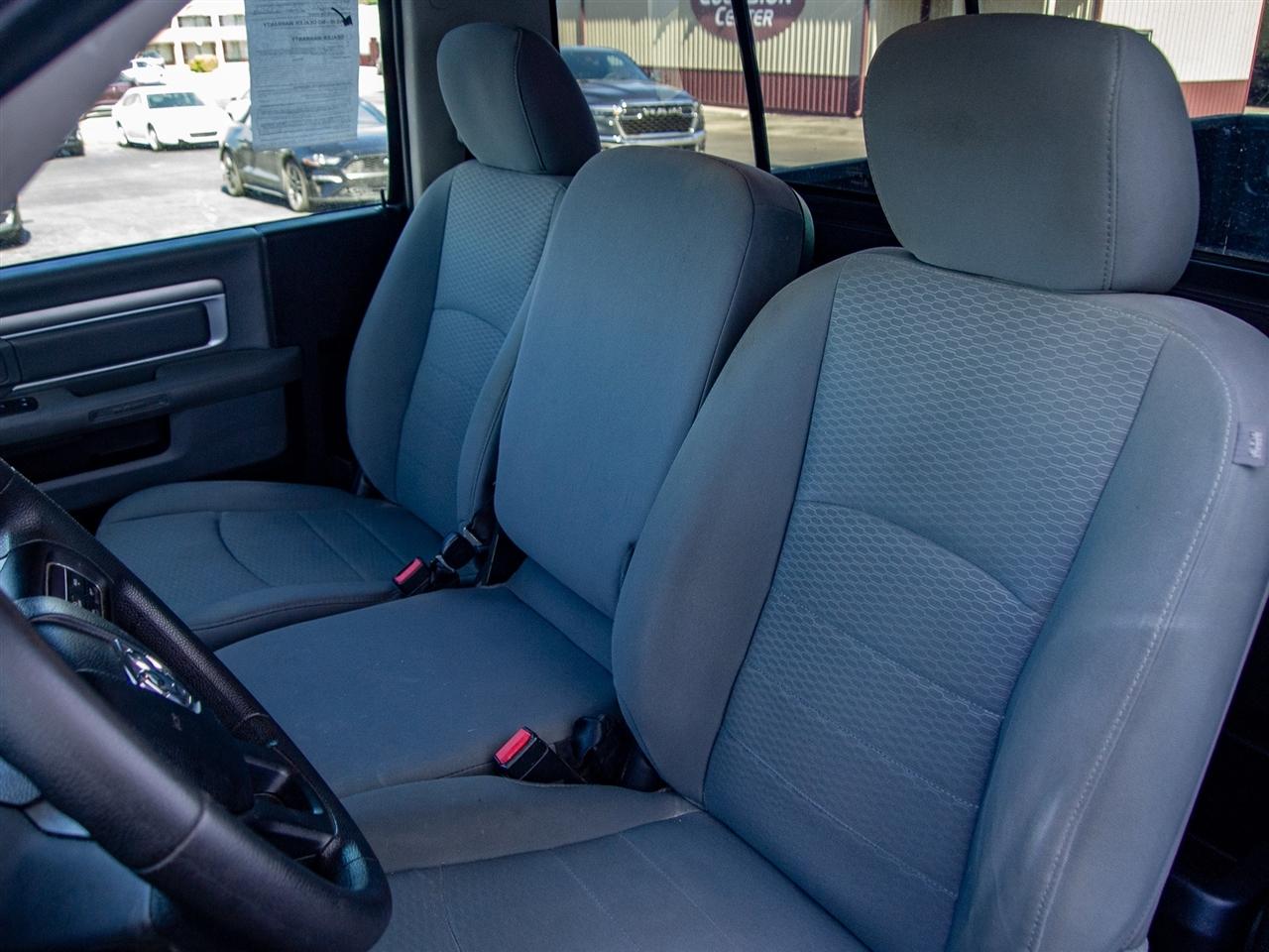 RAM 2500 4WD Reg Cab 140.5" Tradesman 2013