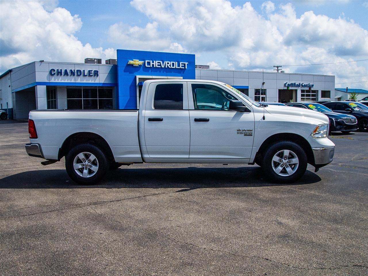 RAM 1500 Classic SLT 4x4 Quad Cab 6'4" Box 2024