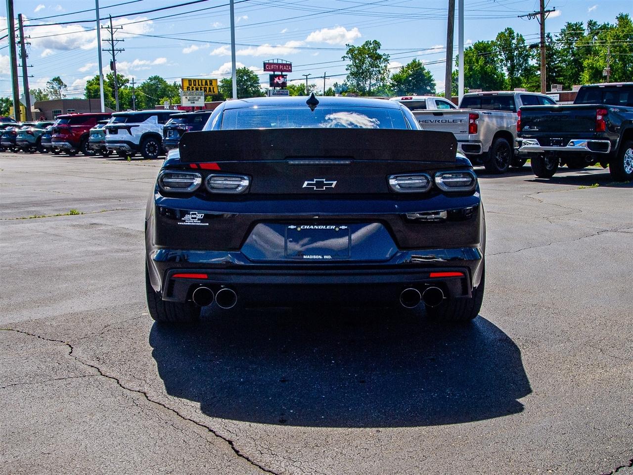Chevrolet Camaro 2dr Cpe LT1 2022