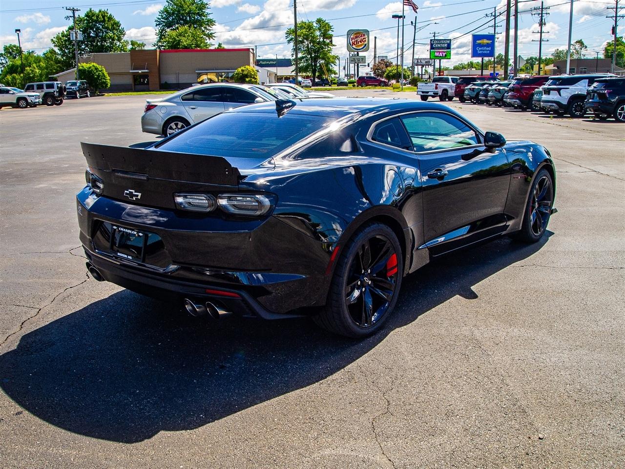 Chevrolet Camaro 2dr Cpe LT1 2022