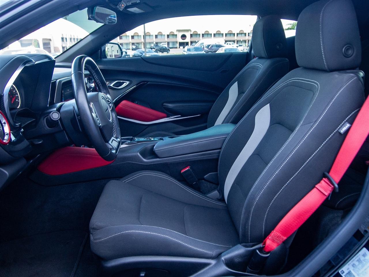 Chevrolet Camaro 2dr Cpe LT1 2022