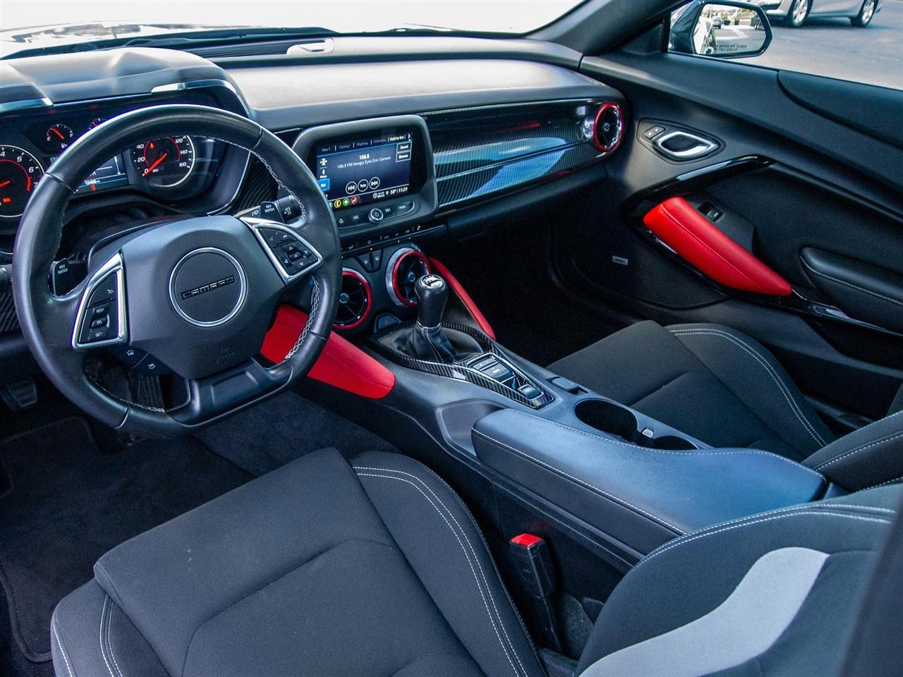 Chevrolet Camaro 2dr Cpe LT1 2022