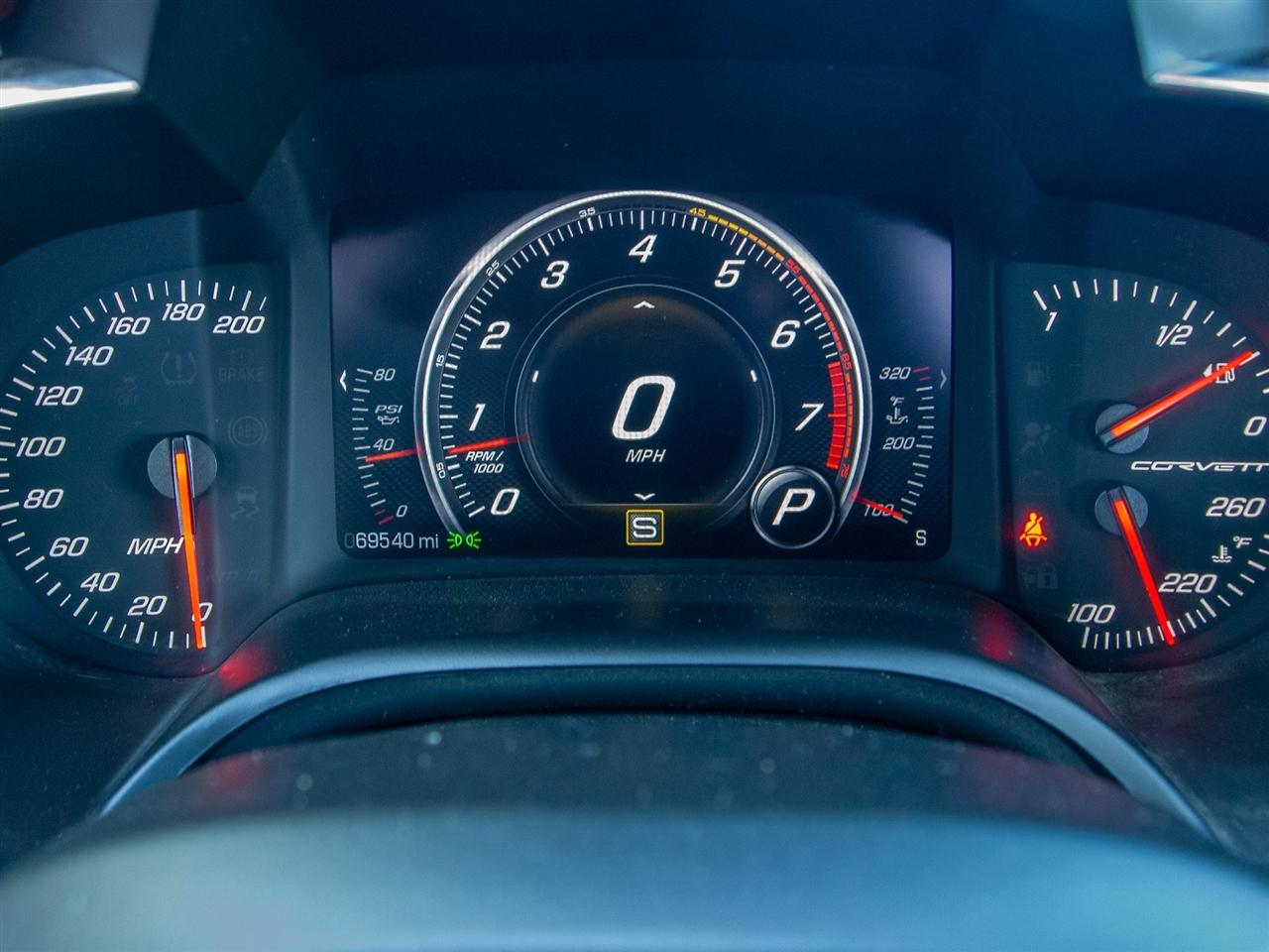 Chevrolet Corvette Stingray 2dr Z51 Cpe w/3LT 2014