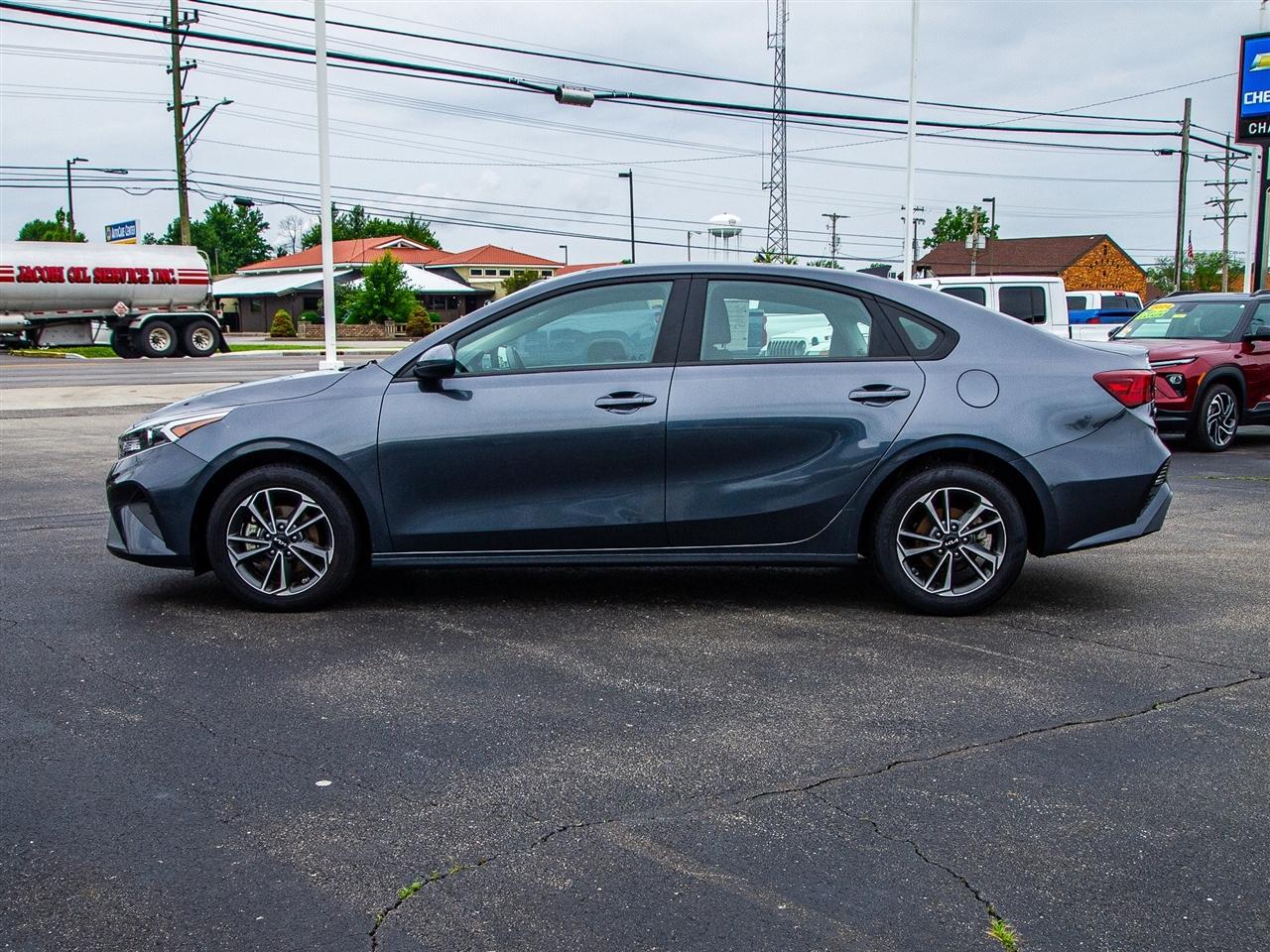 Kia Forte LXS IVT 2024