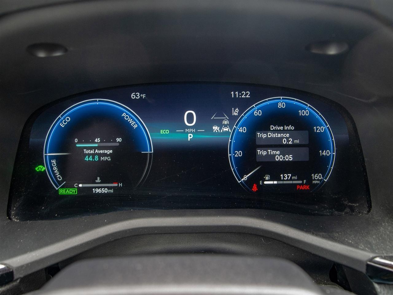 Toyota Camry XLE (Natl) 2025