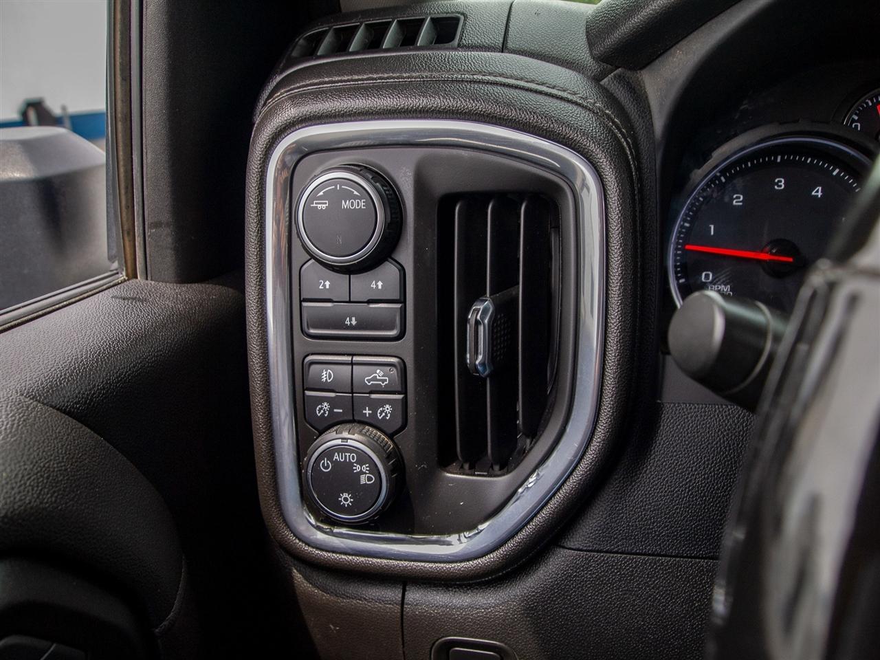 Chevrolet Silverado 2500HD 4WD Crew Cab 159" LT 2023