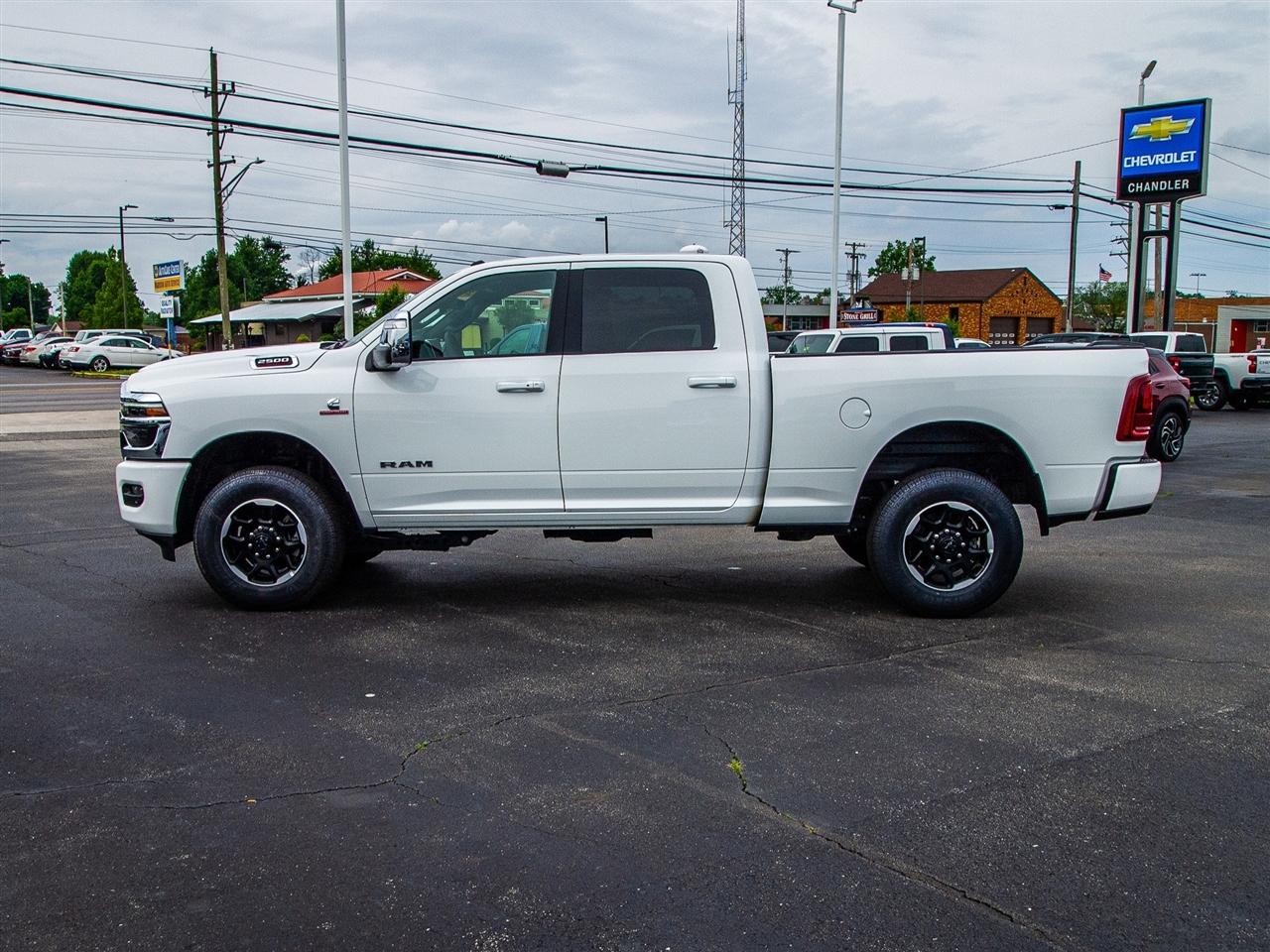 RAM 2500 Laramie 4x4 Crew Cab 6'4" Box 2026