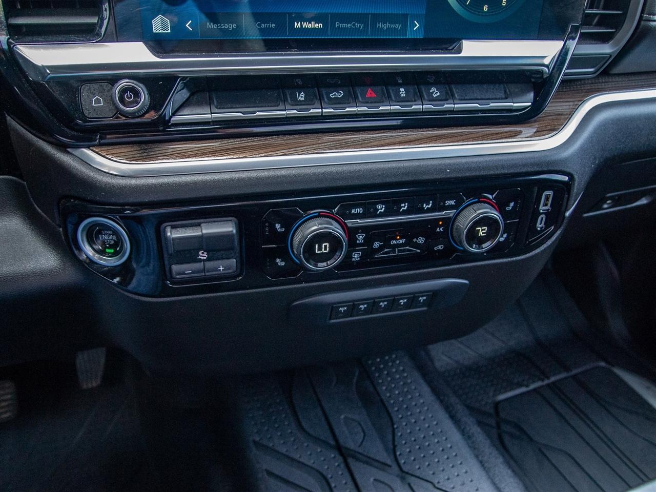 Chevrolet Silverado 2500HD 4WD Reg Cab 142" LT 2024