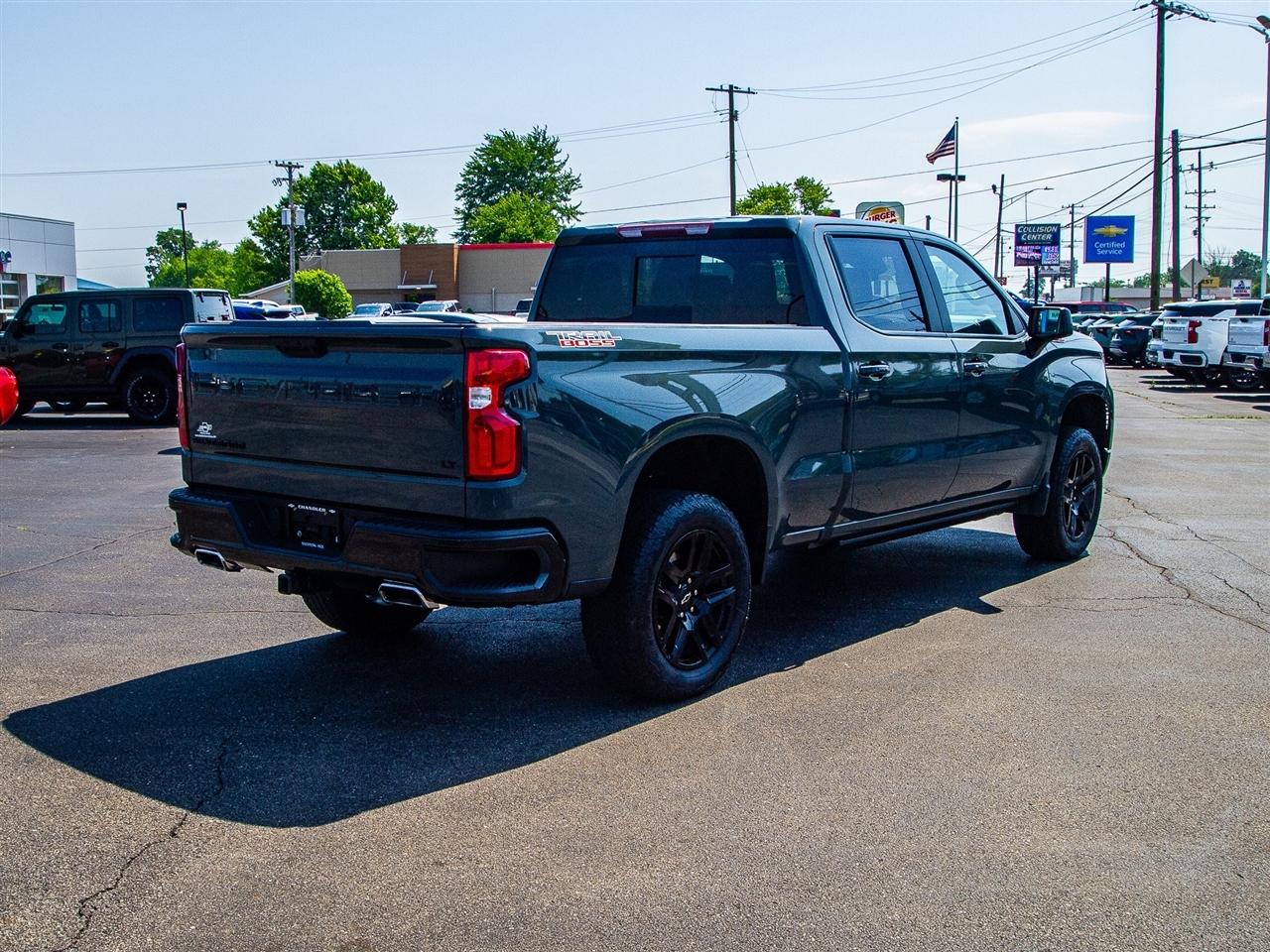 Chevrolet Silverado 1500 4WD Crew Cab 157" LT Trail Boss 2025