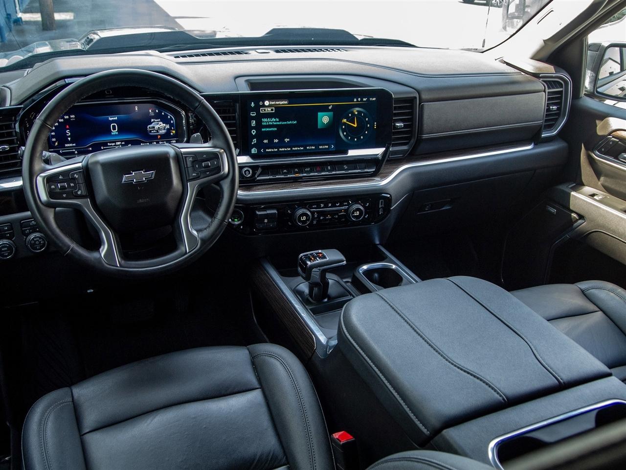 Chevrolet Silverado 1500 4WD Crew Cab 157" LT Trail Boss 2025