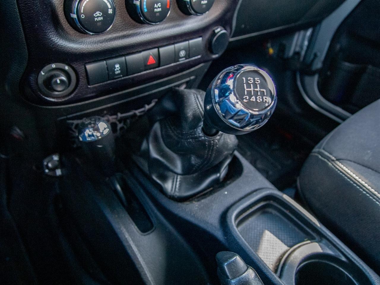 Jeep Wrangler Unlimited 4WD 4dr Rubicon 2015