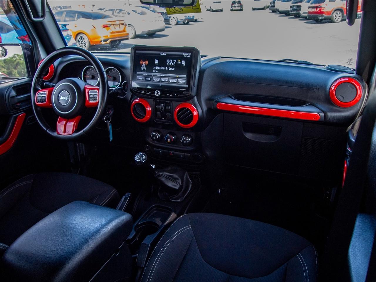 Jeep Wrangler Unlimited 4WD 4dr Rubicon 2015