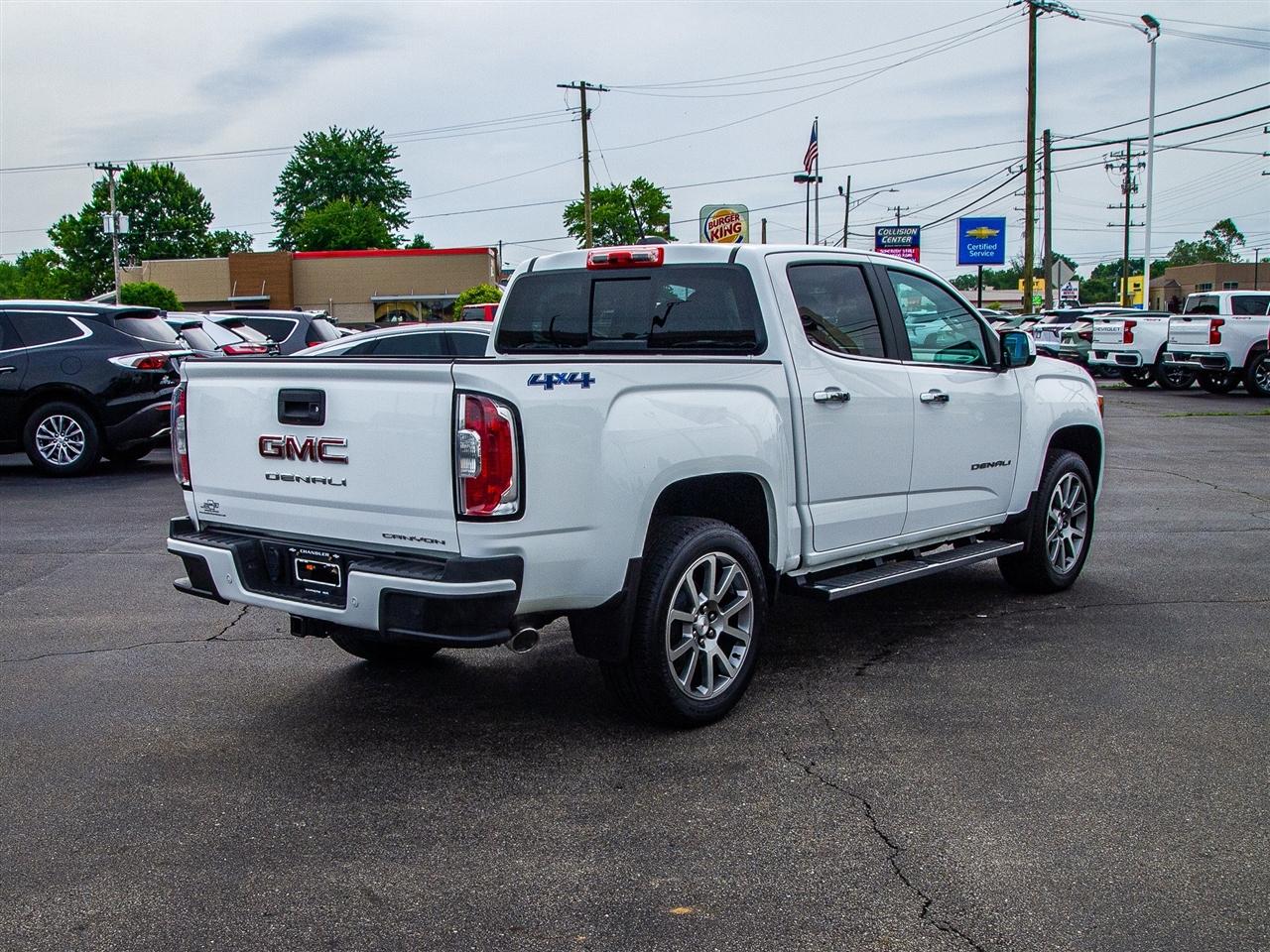GMC Canyon 4WD Crew Cab 128" Denali 2022