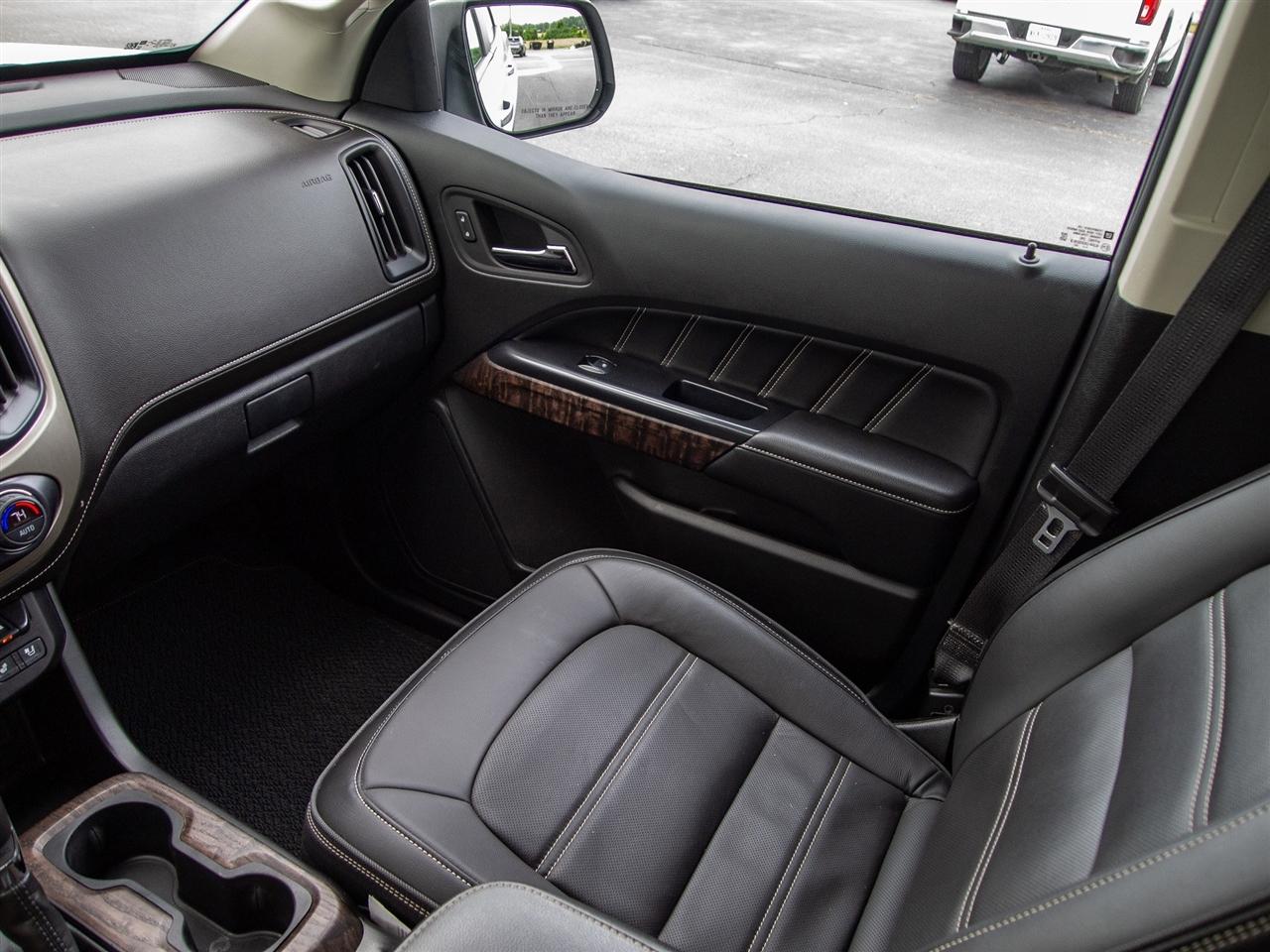 GMC Canyon 4WD Crew Cab 128" Denali 2022