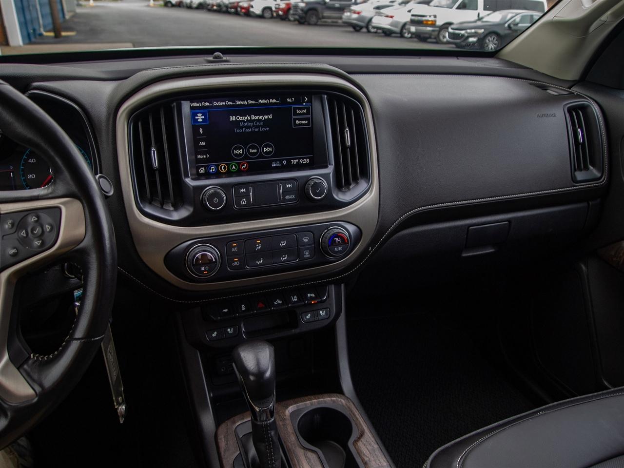 GMC Canyon 4WD Crew Cab 128" Denali 2022