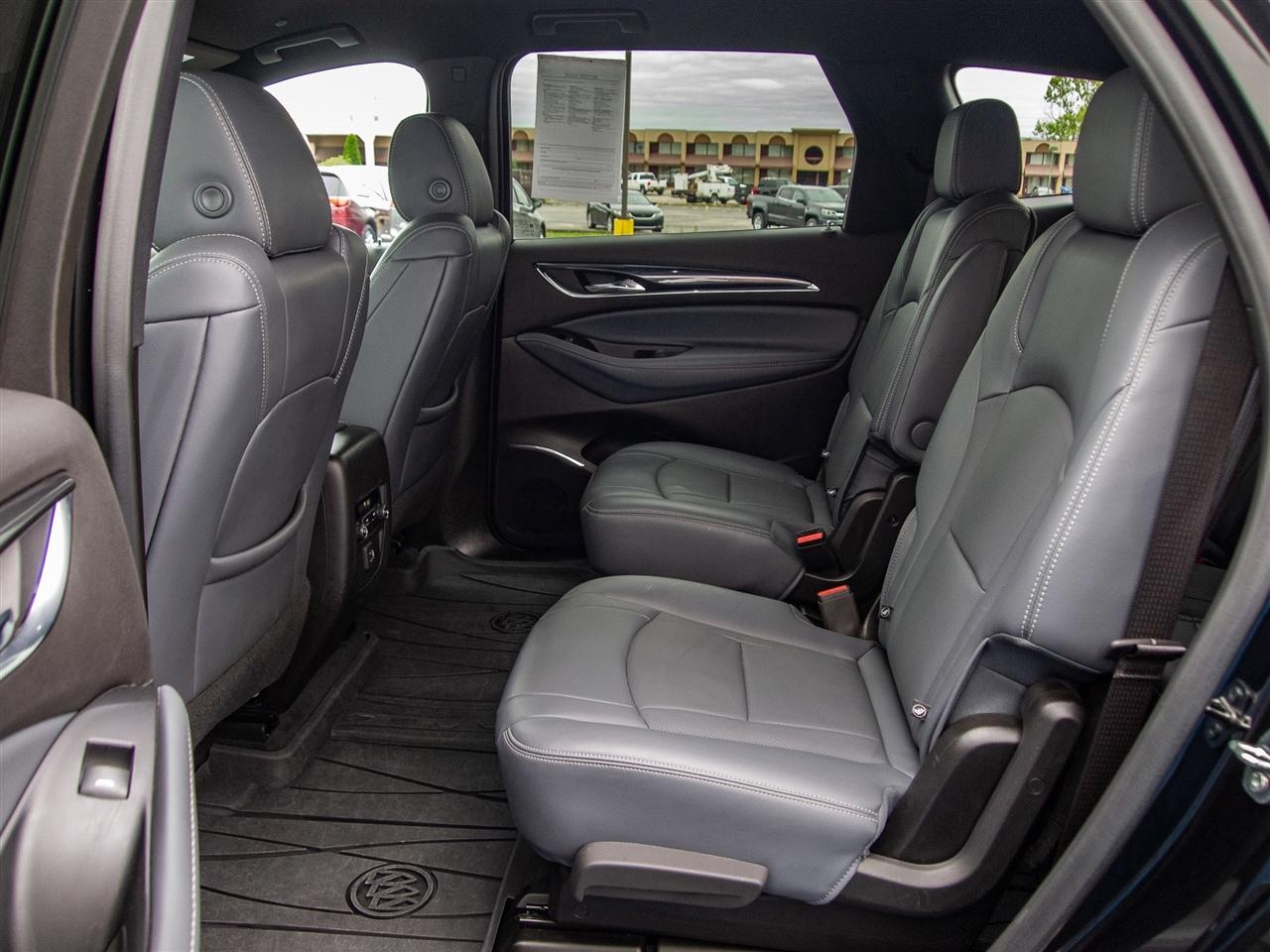 Buick Enclave FWD 4dr Essence 2024