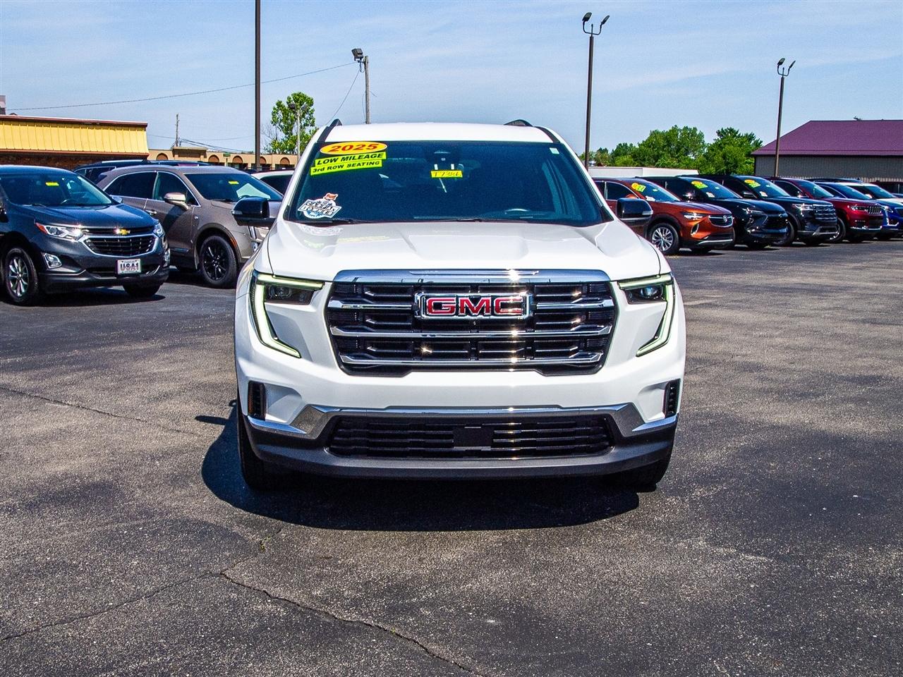GMC Acadia FWD 4dr Elevation 2025