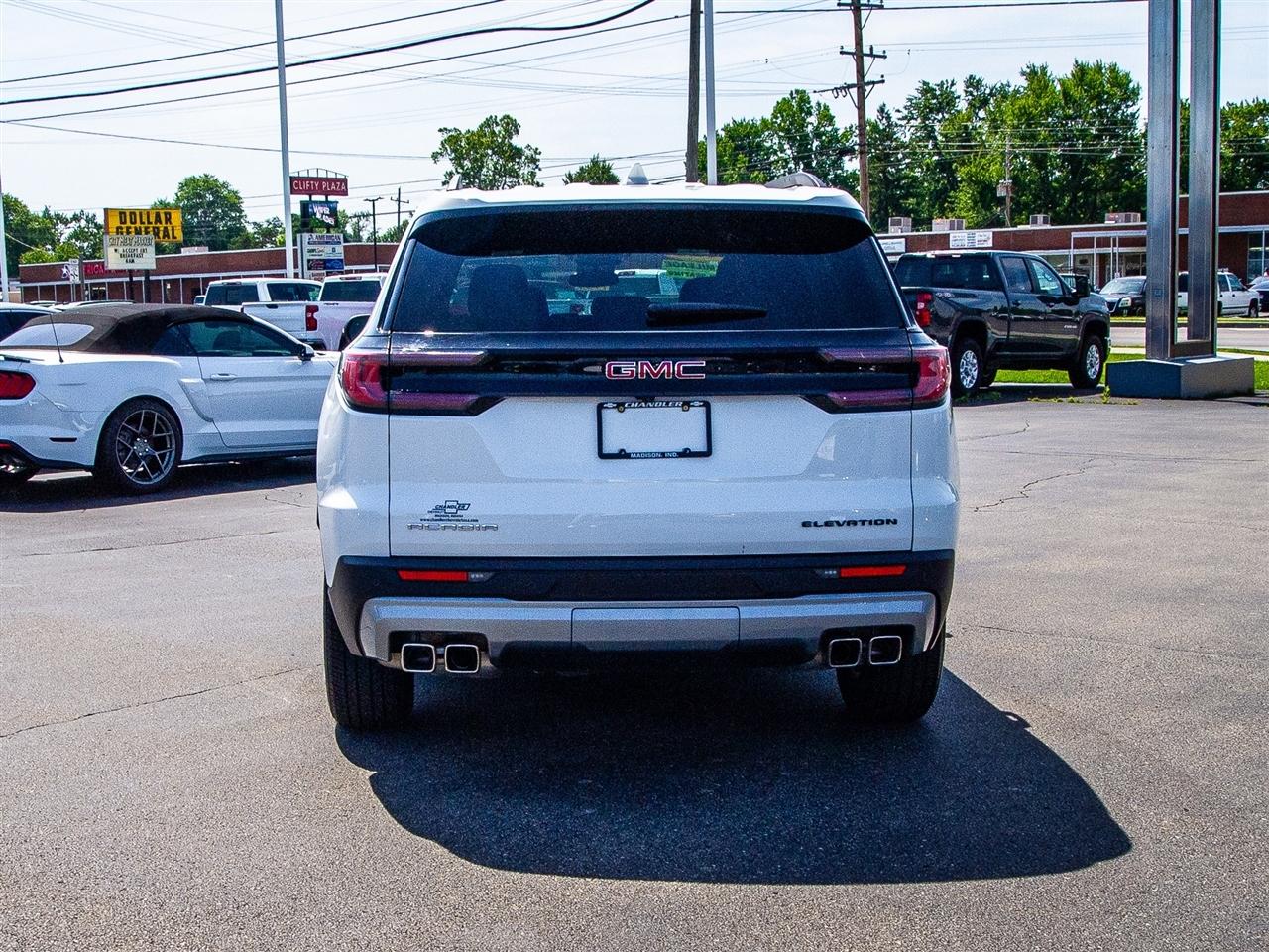 GMC Acadia FWD 4dr Elevation 2025
