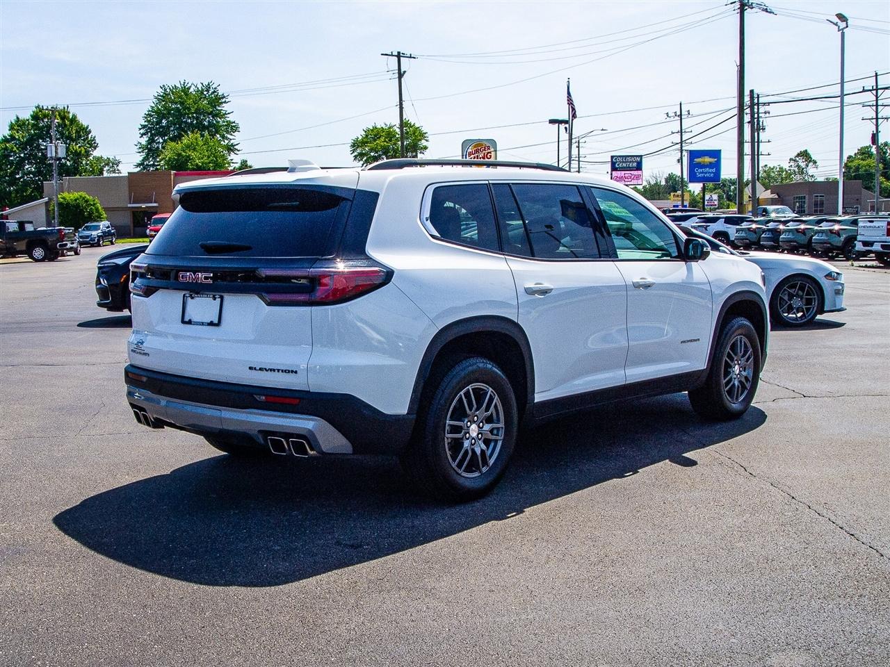 GMC Acadia FWD 4dr Elevation 2025