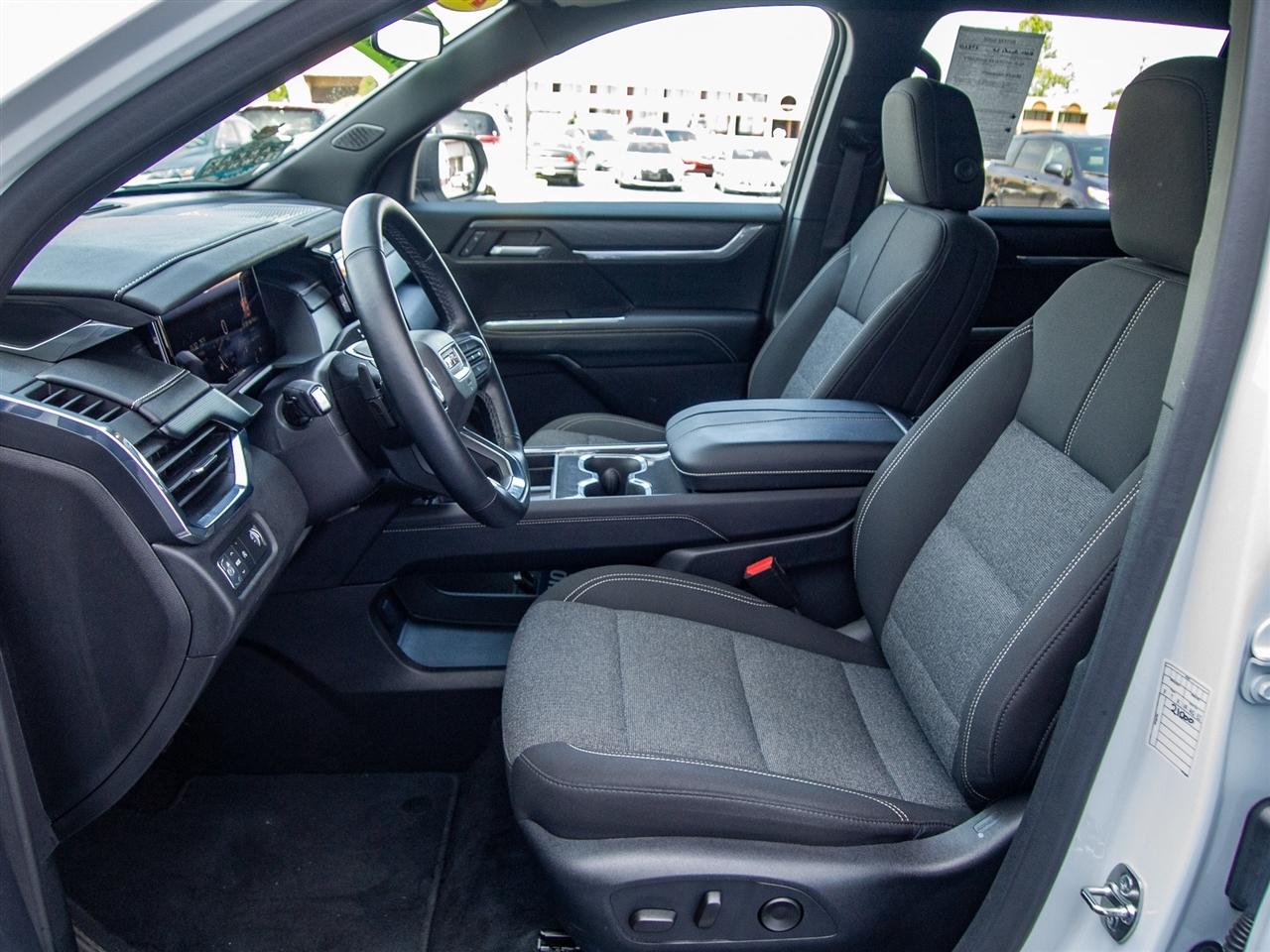 GMC Acadia FWD 4dr Elevation 2025