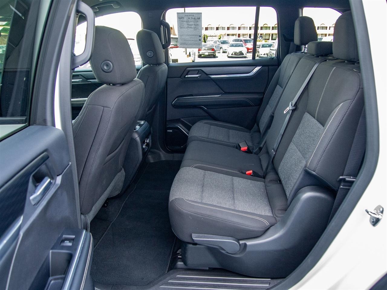 GMC Acadia FWD 4dr Elevation 2025