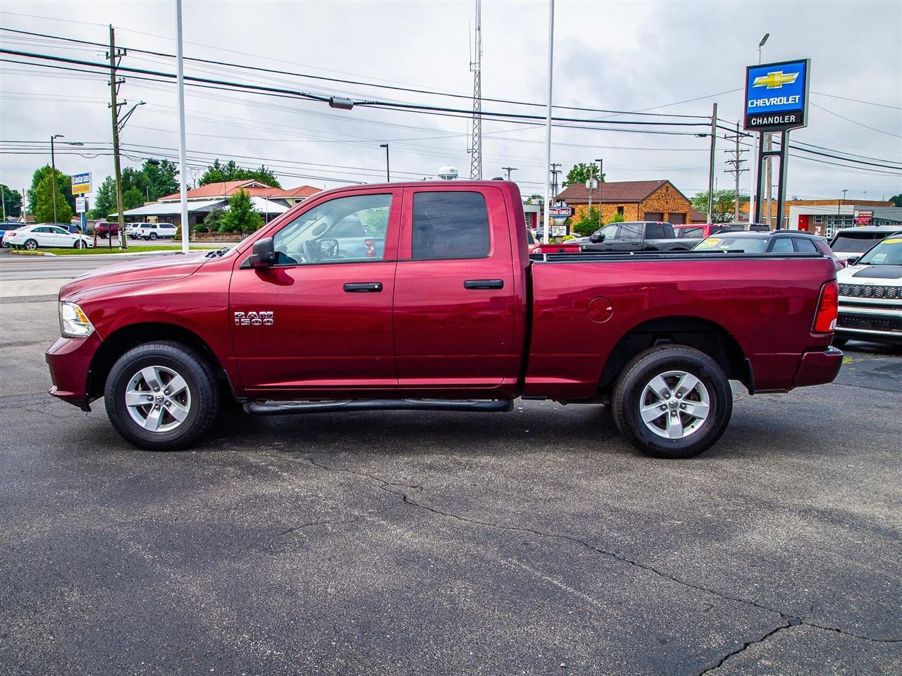 RAM 1500 Express 4x4 Quad Cab 6'4" Box 2018
