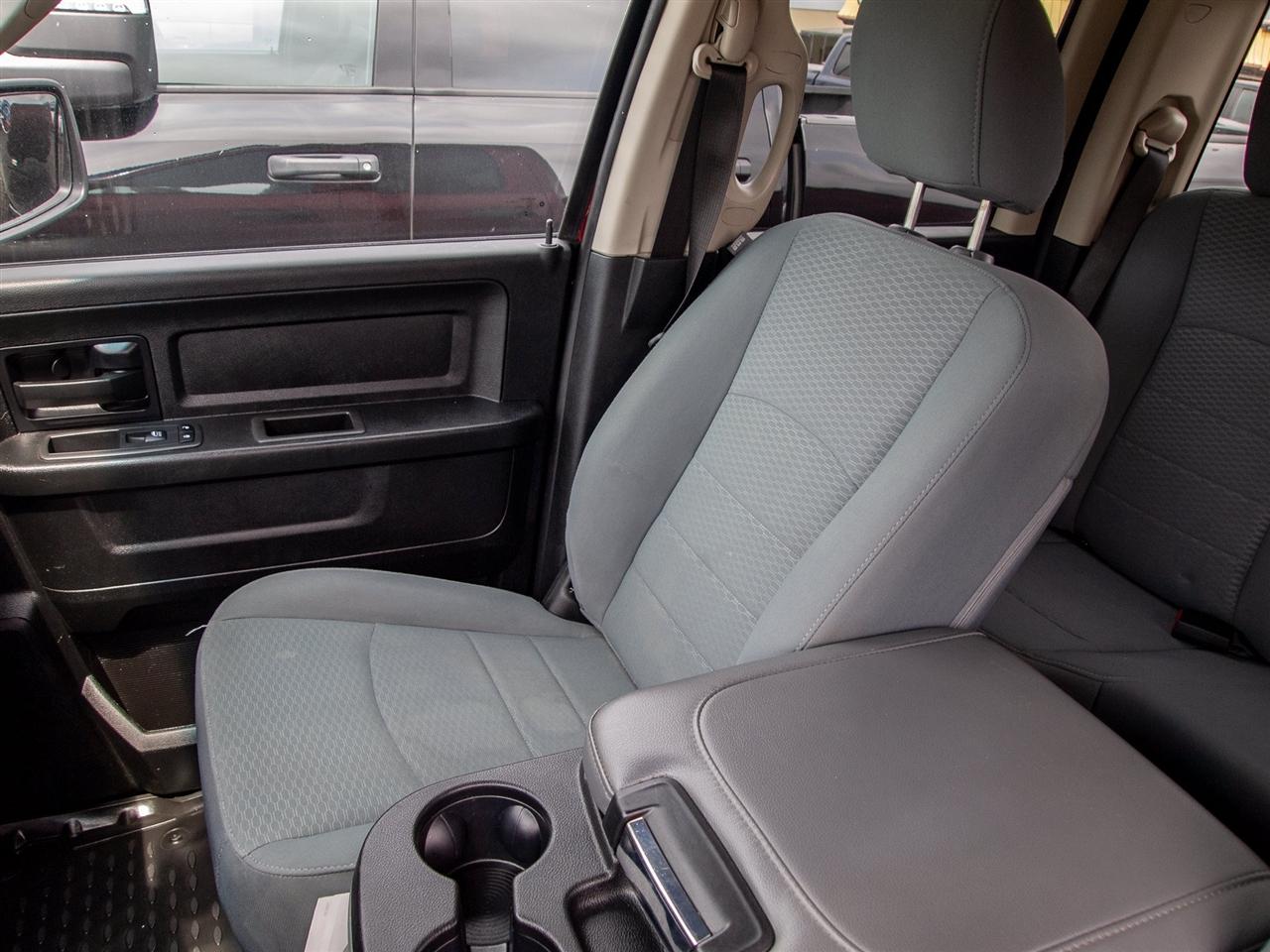 RAM 1500 Express 4x4 Quad Cab 6'4" Box 2018